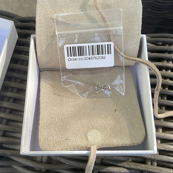 NWT Designer 14k White Gold and Diamond Hamsa and Evil Eye Earring Studs - Picture 9 of 12